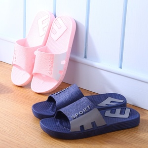 Zapatillas de baño de verano para interiores Unisex, sandalias de plataforma estampadas para el hogar para hombres con plantilla de <span class=keywords><strong>PVC</strong></span> transpirable, temporada de playa para parejas planas suaves - Product Image 2