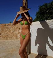 Nouveau Maillot de Bain String Sexy Doré Brillant à Coupe Triangulaire 2025 – Ensemble 2 Pièces Imprimé Pailleté pour Femme, Style Mini Bikini Brésilien, Idéal Fitness
