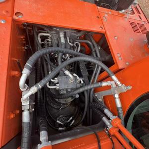 Excavadora Usada Doosan DX300LC de 30 Toneladas con Motor Isuzu y Bomba para Movimiento de Tierras en Subterrenos de Carreteras y Canales Principales de Irrigación - Product Image 5