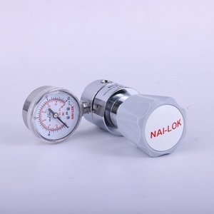 Regolatore di Pressione <span class=keywords><strong>Gas</strong></span> NAI-LOK ad Alta Pressione 3500psi Monostadio in Ottone Cromato con Raccordi per Connettore Bombola CGA590 - Product Image 5