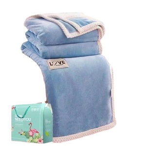 Couverture Cadeau Moderne FNH, Ensemble Cadeau Promotionnel Épaissi en Boîte, Plaid en Velours Lacté Toutes Saisons 300g-500g, Qualité Export, Logo Personnalisable - Product Image 3
