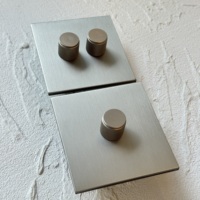 Prise murale universelle double pôle en nickel mat durable, compatible UK 13A et Europe 16A, avec USB-C et interrupteur à bascule 86, en acier inoxydable