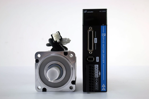 Servomotori Lichuan 80mm 1000W 220V 5.8A <span class=keywords><strong>3</strong></span>.2N.m 3000RPM 17bit Incrementale CNC Kit Servomotore con Driver 80M03230B +LC20P-1000W - Product Image 3