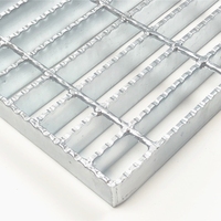 Grille en acier inoxydable dentelée, robuste, antidérapante, pour passerelles extérieures, plateforme de circulation, galvanisée à chaud, confortable pour la marche