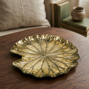 Assiette décorative en métal en forme de feuille, design oriental fait main, motif végétal poli, vaisselle et assiettes de fête - Product Image 5