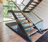 Escalier flottant moderne en bois pour intérieur avec garde-corps en verre sans cadre, ensemble d'escaliers à montantes ouvertes pour villa