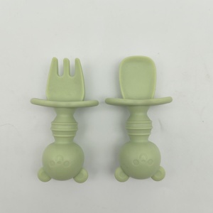Juego de alimentación de cucharas y tenedores <span class=keywords><strong>para</strong></span> bebés sin BPA de 2 Utensilios de alimentación de silicona antiestrangulamiento <span class=keywords><strong>para</strong></span> niños pequeños <span class=keywords><strong>para</strong></span> bebés Led destete a partir de <span class=keywords><strong>6</strong></span> <span class=keywords><strong>meses</strong></span> - Product Image 3