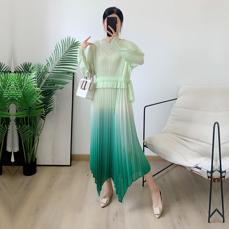 สีเขียว