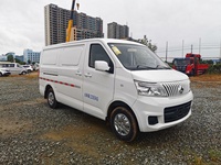 Camion frigorifique manuel Euro 6 de moins de 150 CV de la marque CHANGAN, fabriqué en Chine, pour températures de -5 à -15°C ℃   Camion de transport frigorifique