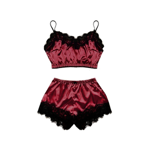 ชุดนอนผ้าโพลีเอสเตอร์ผสมสแปนเด็กซ์ คอวี เอวยางยืด ขายส่ง พร้อมส่ง ชุดเซ็ตเสื้อกล้ามกางเกงขาสั้น ทรงคลาสสิค ระบายอากาศได้ดี เหมาะสำหรับฤดูร้อน รับออเดอร์จำนวนมาก - Product Image 1