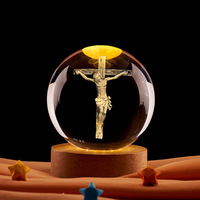 Lampe boule de cristal 3D en gros sur le thème de la religion et des animaux, veilleuse LED avec base en bois pour la décoration intérieure et les cadeaux