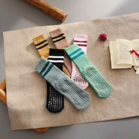 Chaussettes de yoga et de Pilates antidérapantes personnalisées pour femmes, colorées, tricotées, respirantes, avec revers dessiné à la main, collection automne