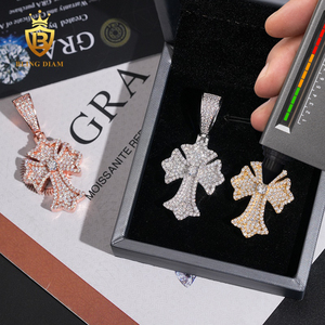Nuovo Ciondolo a Croce in Argento Sterling 925 con Moissanite VVS Certificata GRA, Gioielli Hip Hop alla Moda - Product Image 3