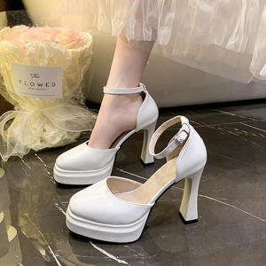 <span class=keywords><strong>Chaussures</strong></span> à talons super hauts pour femmes en petit demi Baotou Style français Mary Jane plate-forme imperméable grande taille mariage Sexy pour l'été - Product Image 4