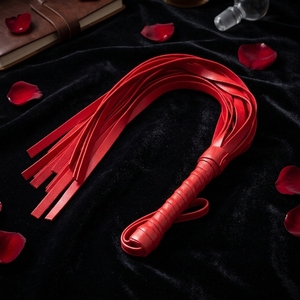Látigo <span class=keywords><strong>sexual</strong></span> de cuero PU rojo/negro, látigo corto para caballos, paleta para palmadas, juguetes sexuales BDSM para mascotas - Product Image 1