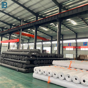 Géomembranes en PVC HDPE Noir Blanc Revêtement de <span class=keywords><strong>bassin</strong></span> <span class=keywords><strong>pour</strong></span> l'élevage de poissons Bassins imperméables Anti-UV Écologiques Haute qualité - Product Image 6