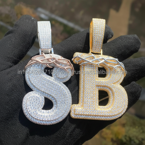 Colgante Personalizado con Iniciales de Letras A-Z, con Espinas de Corona Heladas, Joyería Hip Hop, Diamantes Moissanita VVS, Oro Blanco - Product Image 1