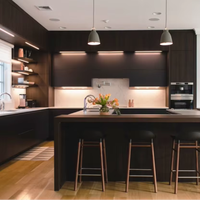 En gros, Meuble de cuisine modulaire en bois massif au design de luxe, avec charnière, glissière de tiroir, robinet d'évier et panier de tiroir pour appartements