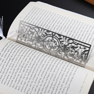 ที่คั่นหนังสือโลหะทองเหลืองแบบใหม่สั่งทำพิเศษจากโรงงานจีน ที่คั่นหนังสือสแตนเลสแบบกลวงพร้อมพู่ห้อย - Product Image 2
