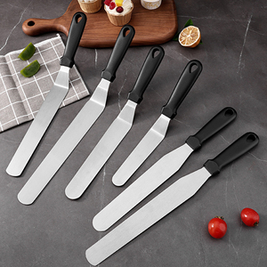 Spatule professionnelle inclinée en acier inoxydable pour la décoration de gâteaux, avec manche en plastique, pour glaçage et décoration - Product Image 3
