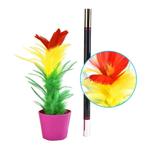 Varita Mágica para Hacer Flores, Truco de Magia con Producción Instantánea de Plumas y Flores, Accesorio de Magia para Niños, Principiantes, Fiestas y Espectáculos - Product Image 1