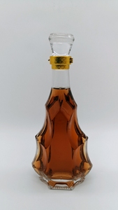 Bán Buôn <span class=keywords><strong>Fancy</strong></span> Kim Cương Hình Dạng Vodka Whisky Chai 125Ml Rượu Mạnh Thủy Tinh Chai 500Ml Với Cap - Product Image 3
