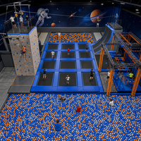Mur d'escalade commercial pour enfants, équipement de terrain de jeux intérieur, parc de trampolines, tyrolienne, piscine à balles, parcours ninja pour centre d'amusement