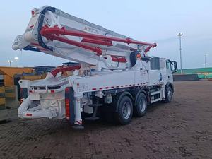 Pompe à béton neuve montée sur camion 36,5 m HB37V avec débit de 120 m³/h – Matériel de bétonnage en stock - Product Image 3