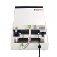 Gaufrier commercial 6 grilles carrées en acier inoxydable antiadhésif 50-300 ℃   Température réglable pour kiosque à café et en-cas