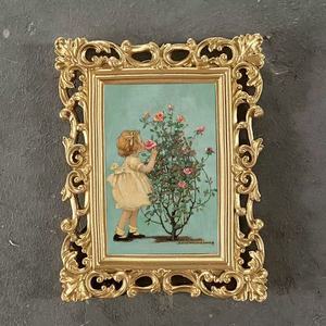 Cadre photo décoratif orné de style rétro européen en bois sculpté avec moulures dorées, pour bureau et mur - Product Image 3