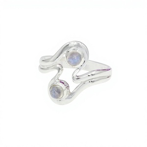 Bague minimaliste en argent 925 avec pierre de lune arc-en-ciel, sertie en clos, unisexe, tendance, pour mariage et usage quotidien - Product Image 1