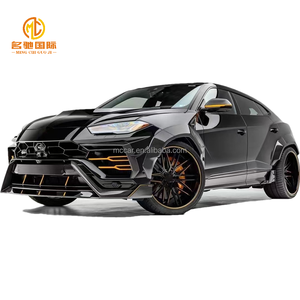 Kit Carrozzeria in Fibra di Carbonio Stile V per <span class=keywords><strong>Lamborghini</strong></span> Urus: Labbro Anteriore, Minigonne Laterali, Diffusore e Spoiler - Product Image 1