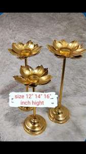 Ensemble de 5 pièces de style moderne Diya Deepak articles de décoration en métal de qualité pour l'exportation décoration de mariage super traditionnelle Diya - Product Image 2