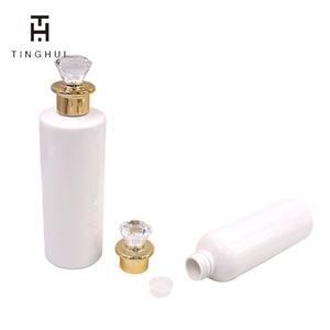 บรรจุภัณฑ์โลชั่นบัตเตอร์เหลว ขนาด 100 มล. 150 มล. 200 มล. 250 มล. 300 มล. 500 มล. ขวดพลาสติกใสสีขาวสำหรับแชมพู พร้อมฝาแบบเพชร - Product Image 4