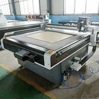 Yuchon Kohlefaser-Schneidemaschine Günstige Glasfaser-Kohlefaser-Prepreg-Planen Automatische Plotter CNC-Schneidemaschine