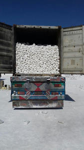 Poudre de calcaire brut/calcaire de taille Suzi de 2mm-3mm, grains de calcaire Caco3 pour couche d'additifs d'alimentation pour bétail - Product Image 6