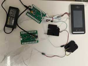 올인원 <span class=keywords><strong>5</strong></span> 인치 생체 인식 얼굴 인식 카드 리더기 동작 감지 스와이프 암호 액세스 제어 기계 - Product Image 2