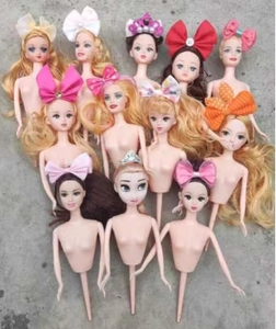 Varios diseños de princesa rubia con lazo grande 19CM púas de muñeca de plástico para decoraciones de pastel - Product Image 3