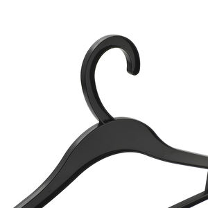 Organisateur de vêtements en plastique fin et antidérapant avec encoches pour hôtels, nettoyers à sec et sacs de rangement – Léger et peu encombrant - Product Image 3