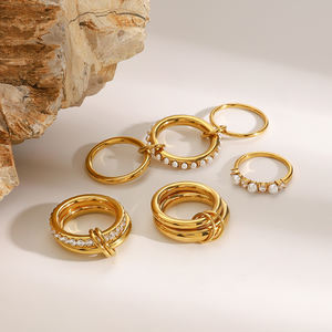 Juegos de Anillos Dobles de Lujo J&D de Acero Inoxidable Bañado en Oro de 18K con Diseño de Onda Irregular para Mujer - Product Image 6