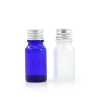 Bouchons à vis côtelés personnalisés 18 mm en gros, en aluminium doré et argenté, pour bouteilles d'huiles essentielles, avec insert