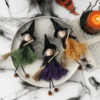 Fabricant fournissant des décorations de fête d'Halloween Pendentif fantôme Balai Poupée de sorcière Accessoires de festival