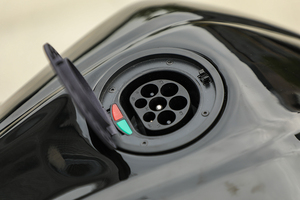 Nouvelle moto scooter de course super rapide 96V 15000W 20000W à transmission par courroie et système de refroidissement par eau, vitesse de 160 km/h - Product Image 3