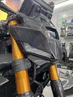 AKOSO 100% 3K Panneau latéral de réservoir de carburant de moto en fibre de carbone sèche pour Yamaha MT09 FZ09 Gen4 2024 2025