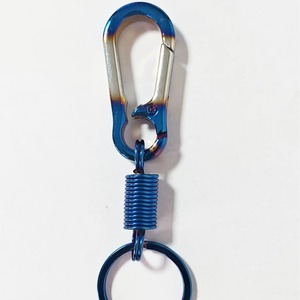 Llavero de acero inoxidable con mosquetón, forma ovalada, esmaltado, ligero, para usar en el coche y en la cintura - Product Image 3