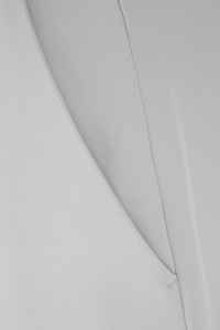 Qualité supérieure Designer Alphatauri Ice White Polyester Pantalon Brodé Logo Métal Étiquette Sur Le Dos - Product Image 3