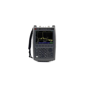 Analyseur de micro-ondes portable Keysight N9916B FieldFox, 14 GHz - Product Image 1