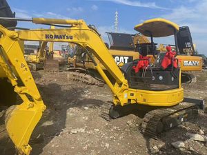 Mini-excavatrice sur chenilles Komatsu Pc35 d'occasion de 3 tonnes avec moteur et pompe, modèle 2022, testée et inspectée, chenilles en caoutchouc à vendre - Product Image 6