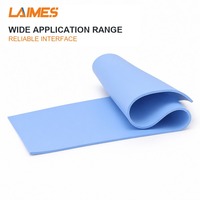 Feuille de silicone thermiquement conductrice et isolante électriquement pour composants électroniques