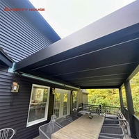 Auvent motorisé pour pergola de luxe pour l'extérieur Installation de la bande lumineuse à LED pour toit à persiennes